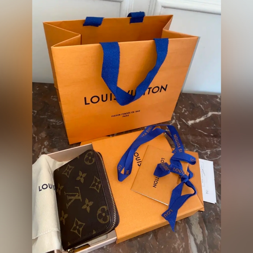 Louis Vuitton Monogram Zippy Coin Purse